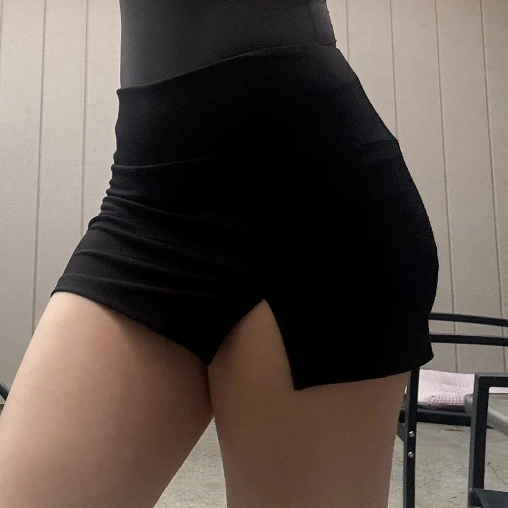 White fox “Act brand new mini skort black” - Picture 2 of 9